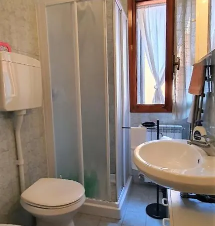Peschiera - Two Bedroom With Balcony Peschiera del Garda